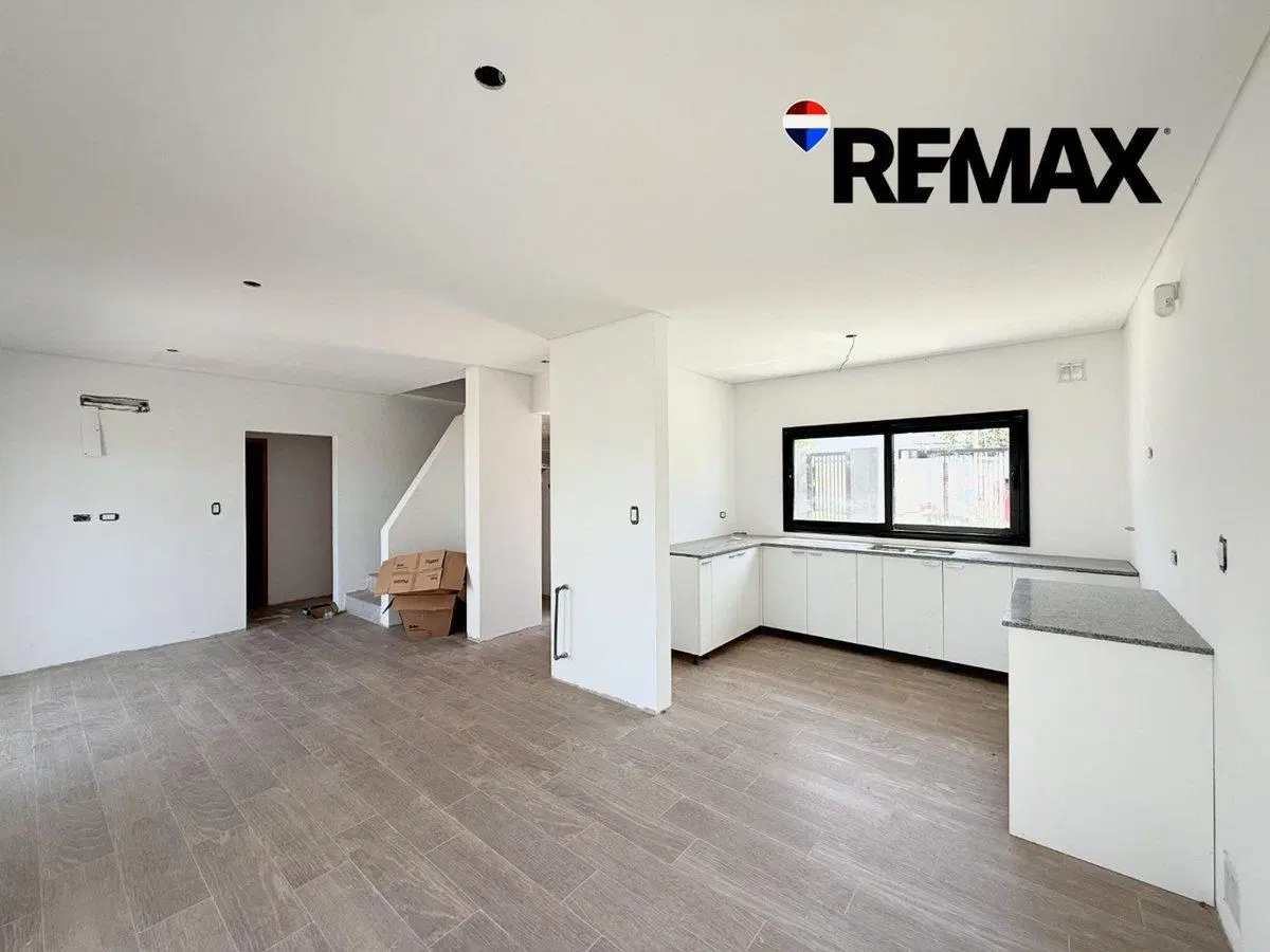 CASA EN VENTA 3 DORMITORIOS - MANUEL B GONNET 5