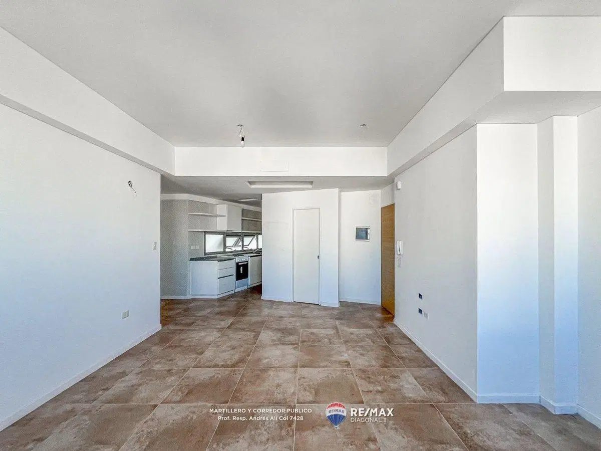 DEPARTAMENTO EN VENTA CON COCHERA  EN LA PLATA 2