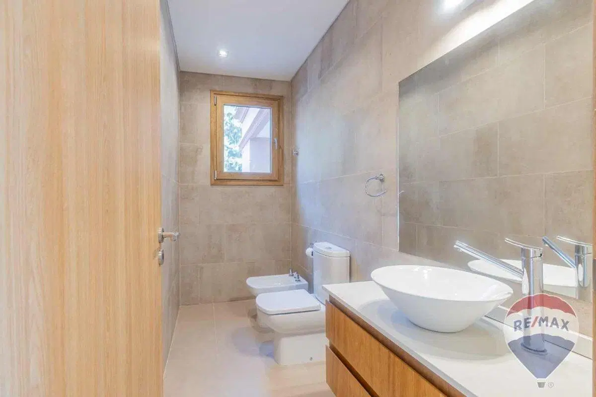 CASA EN VENTA EN MIRALAGOS 1 4