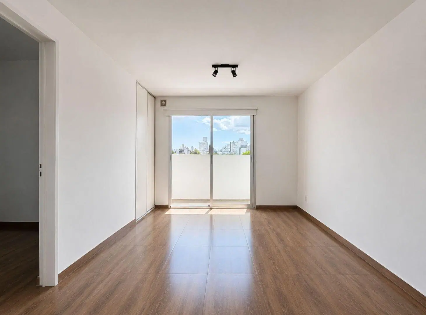 DEPARTAMENTO EN VENTA EN POZO LA PLATA 4