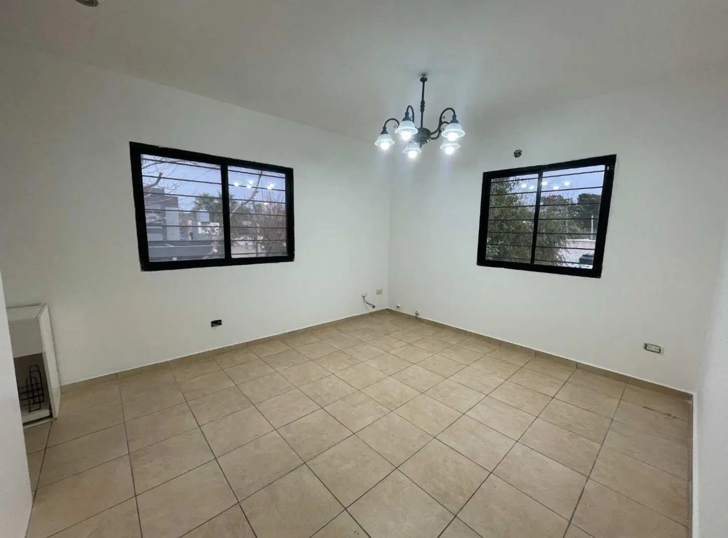 CASA EN VENTA EN CITY BELL 5