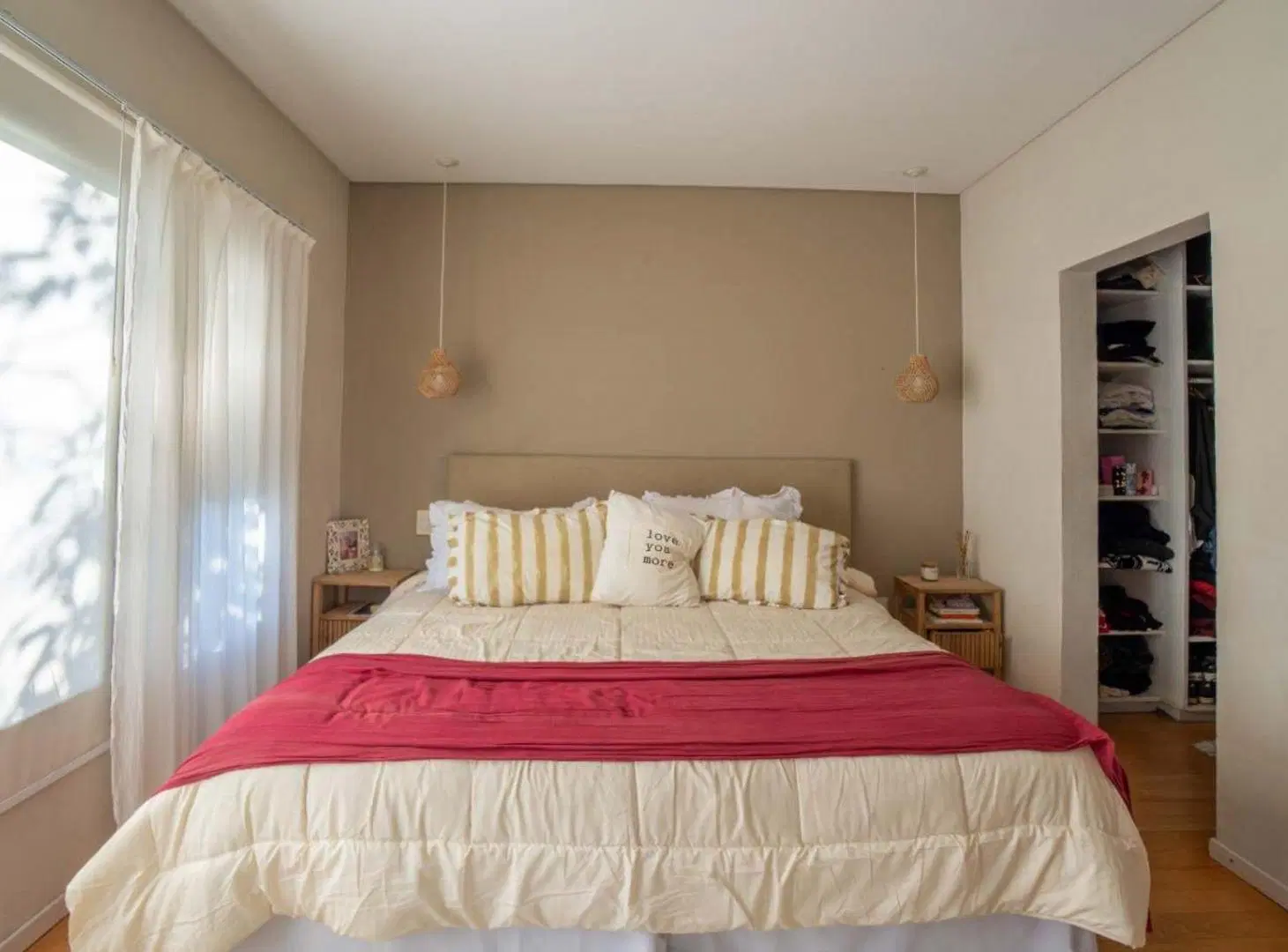 CASA EN VENTA EN EL QUIMILAR CITY BELL 8