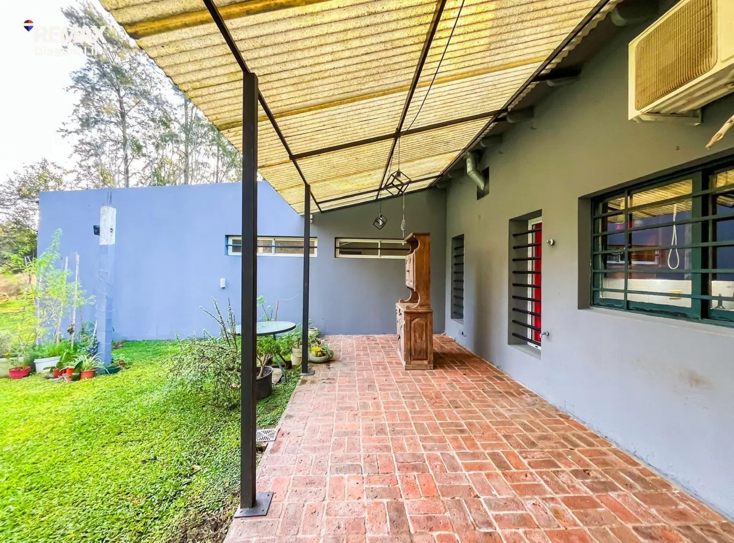 CASA EN VENTA 4 DORM. LOTE 1870 M2 LA PLATA 3