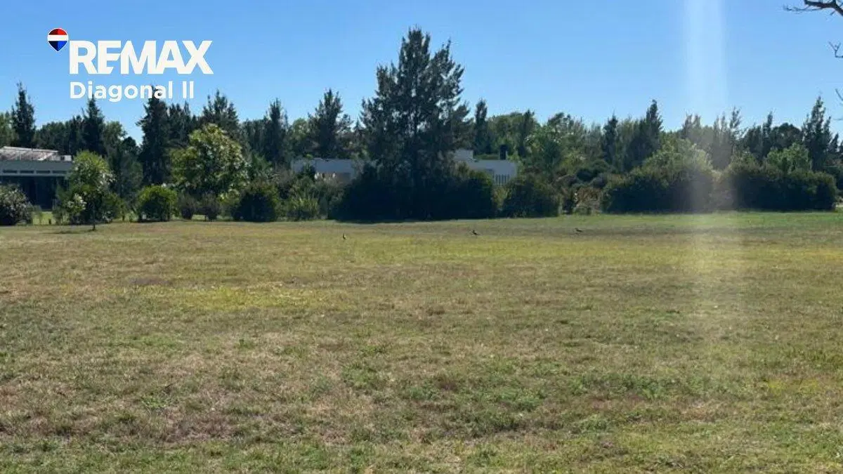 LOTE EN VENTA EN CAMPOS DE ROCA 2 2