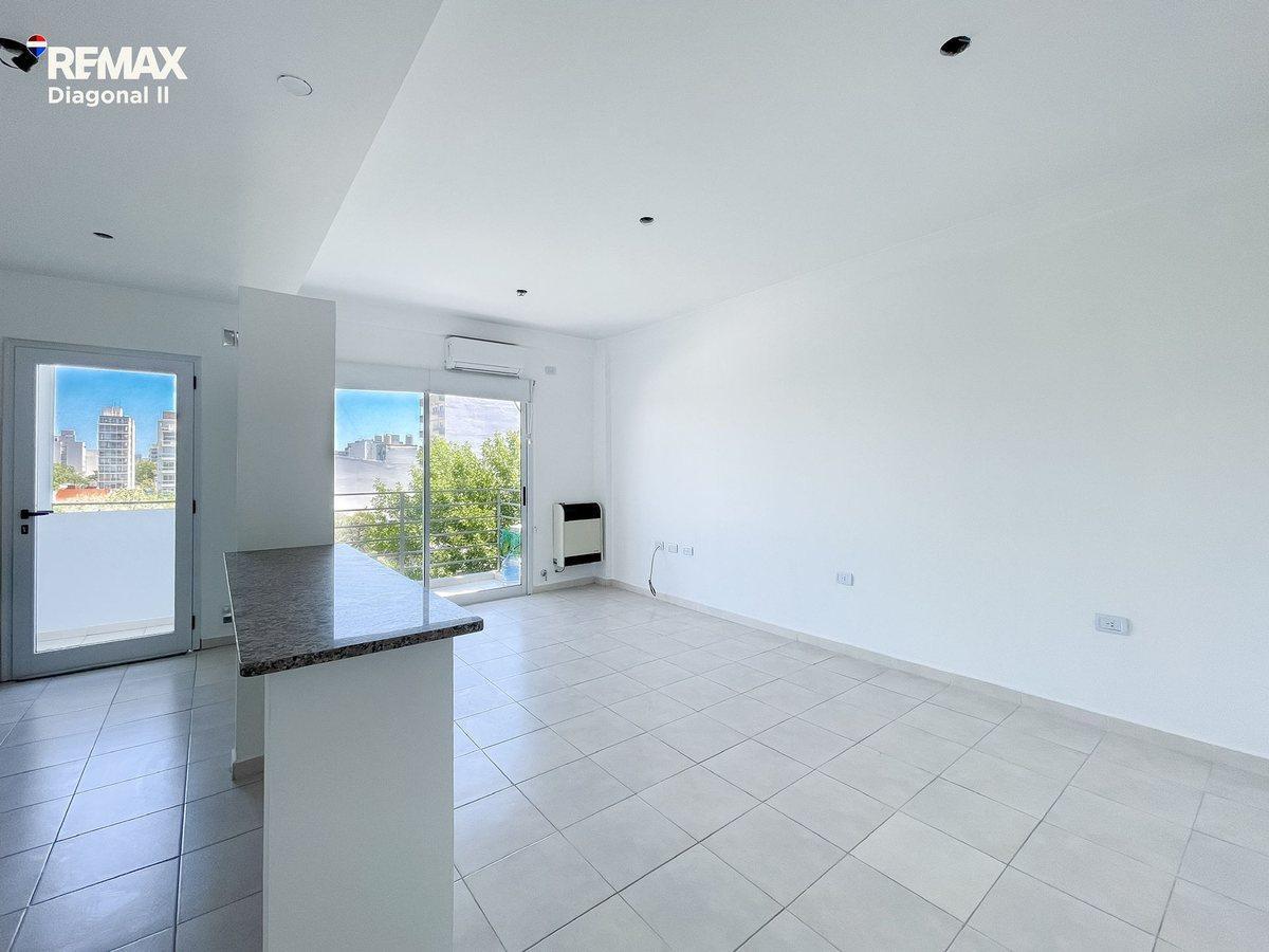 Foto de DEPARTAMENTO EN VENTA EN LA PLATA. PARQUE SAAVEDRA, imagen 5