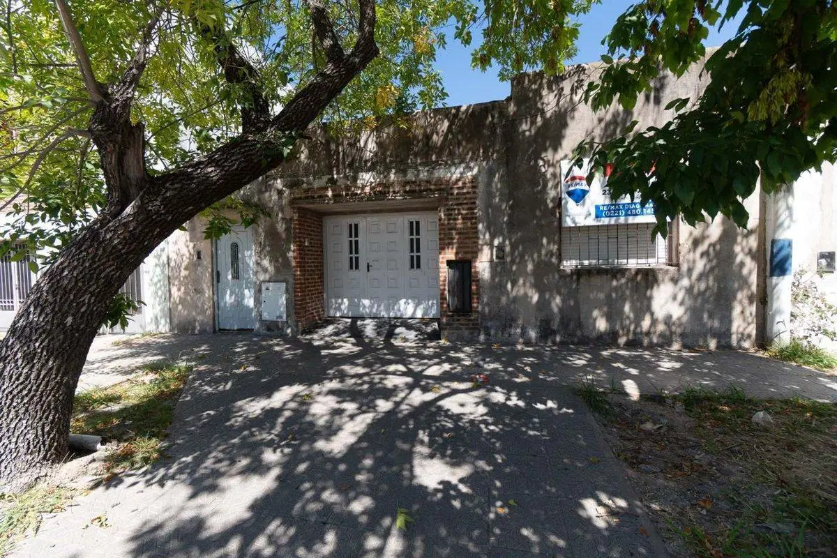 CASA EN VENTA LA PLATA 5