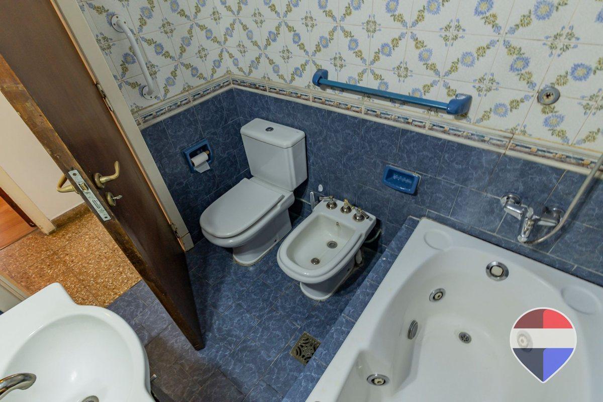 Foto de CASA EN VENTA CON TERRAZA Y COCHERA., imagen 5