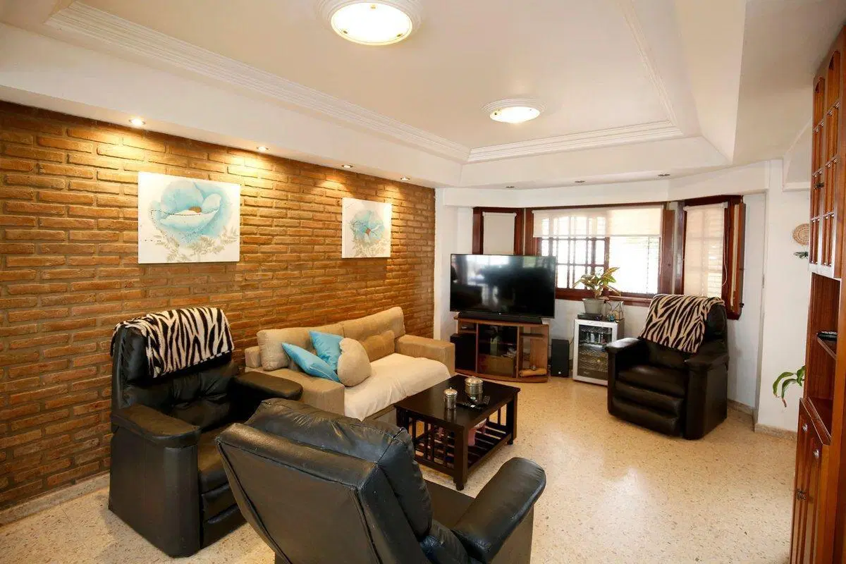 Casa a la venta en La Plata 3