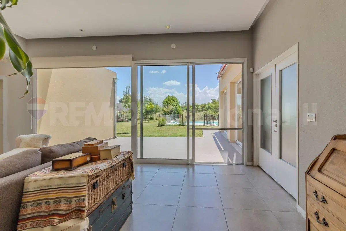 CASA EN VENTA EL MIRADOR CLUB DE CAMPO 5