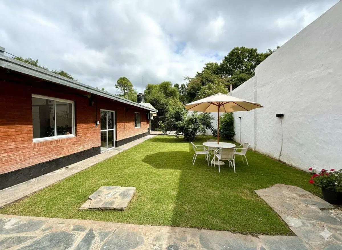 Casa en venta Villa Elisa 2
