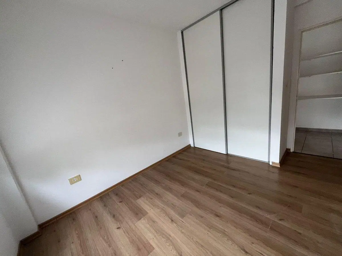 DEPARTAMENTO EN VENTA LA PLATA DE UN DORMITORIO 5