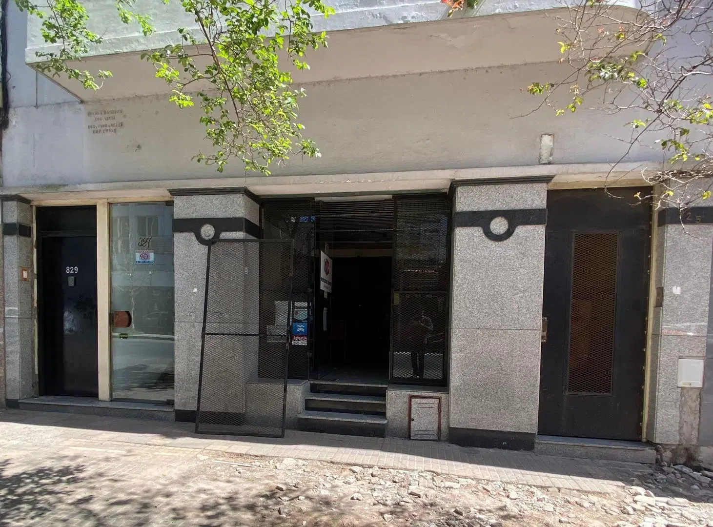 Local en alquiler en La Plata centro 2