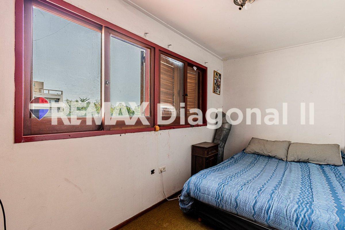 CASA EN VENTA LA PLATA CON LOCAL