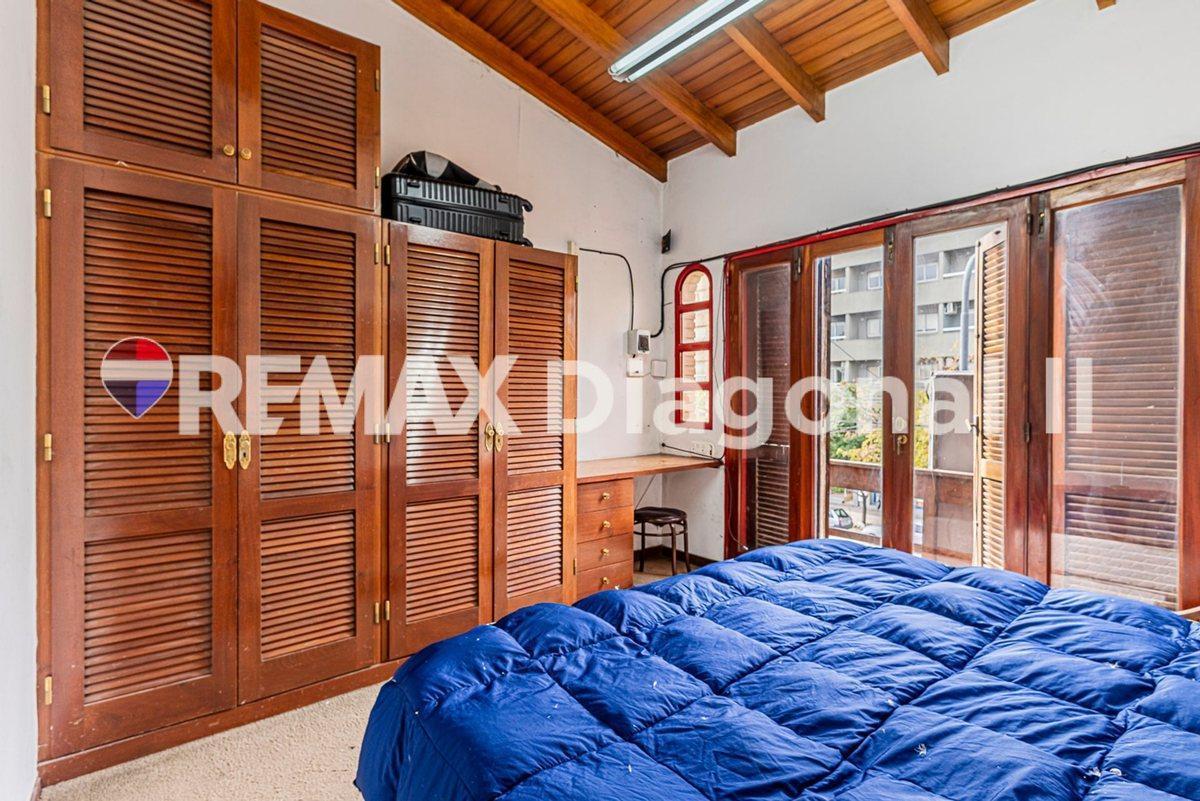CASA EN VENTA LA PLATA CON LOCAL