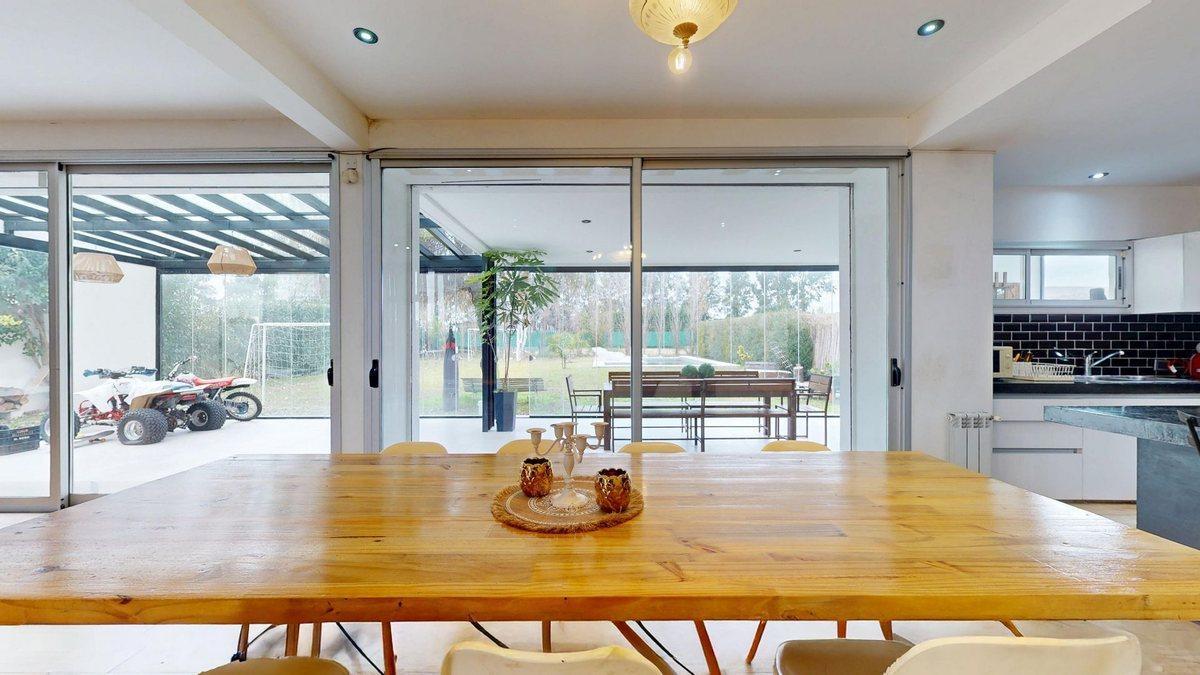 Foto de Casa en VENTA Gonnet, Don Carlos. 3 dorm. y pileta, imagen 5