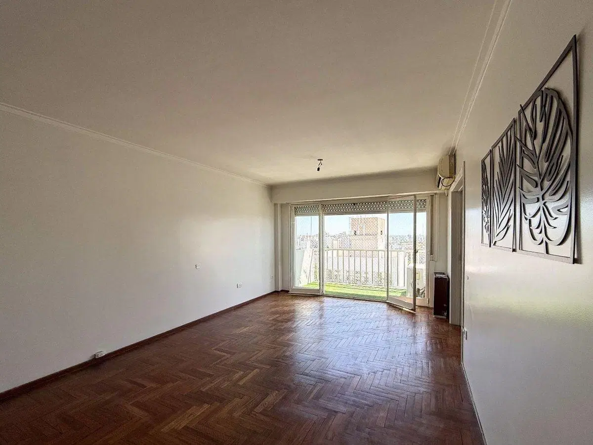 Departamento de 2 Dormitorio con Estudio y cochera 2
