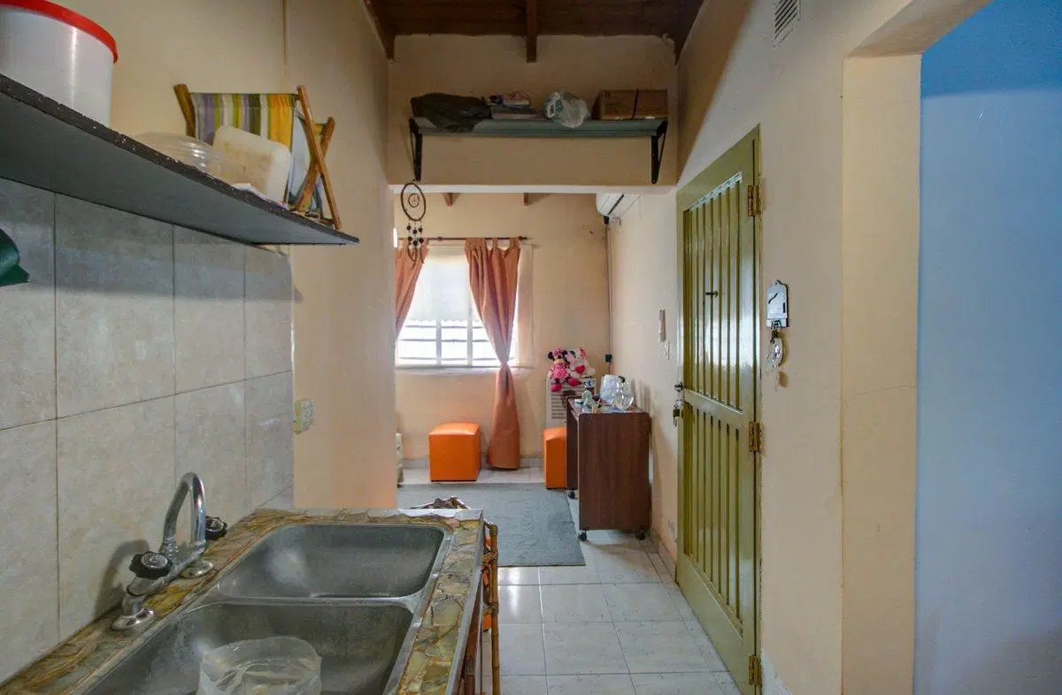 CASAS EN VENTA EN LA PLATA CON JARDIN 2