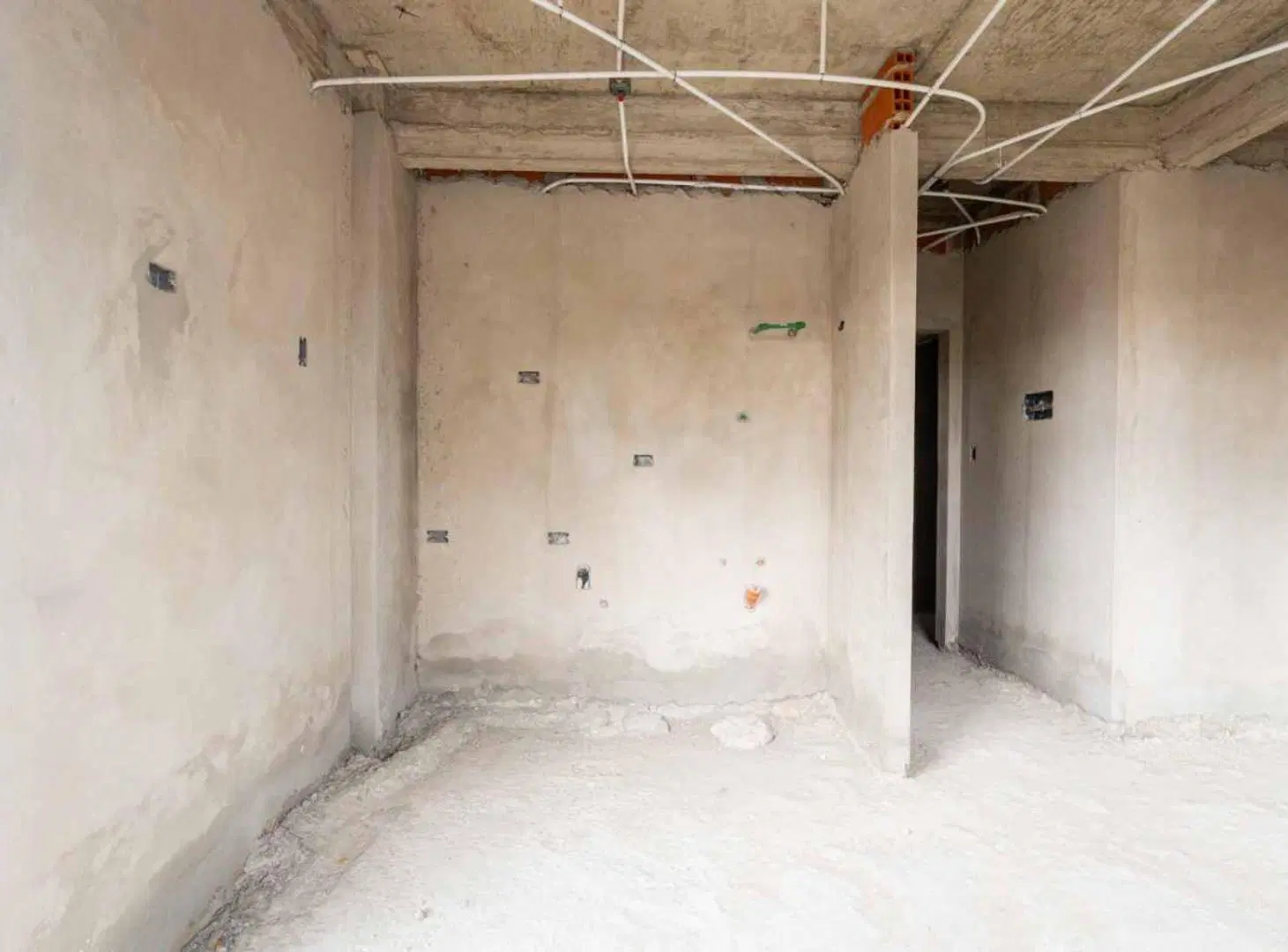 DEPARTAMENTO EN POZO EN VENTA LA PLATA 5