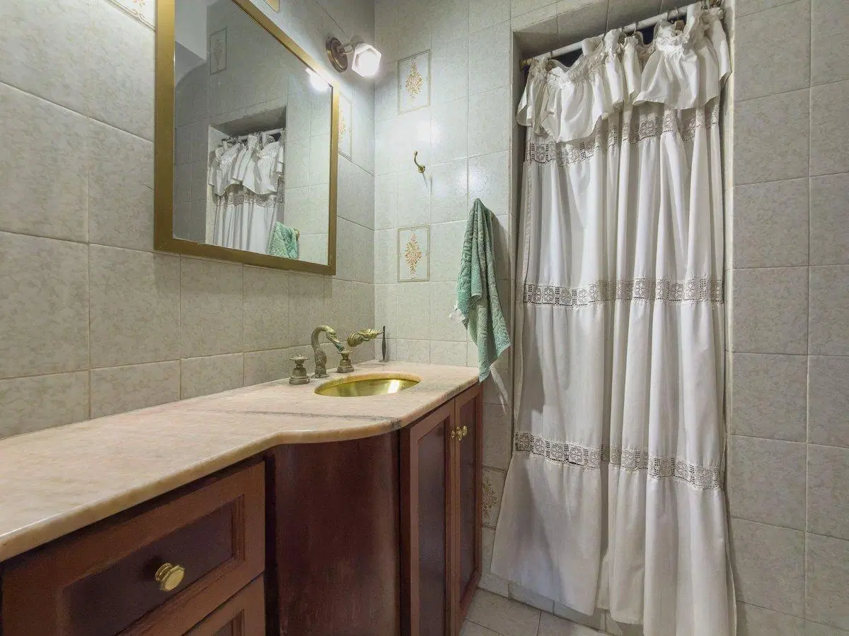 CASA EN VENTA DOS DORMITORIOS EN LA PLATA 2