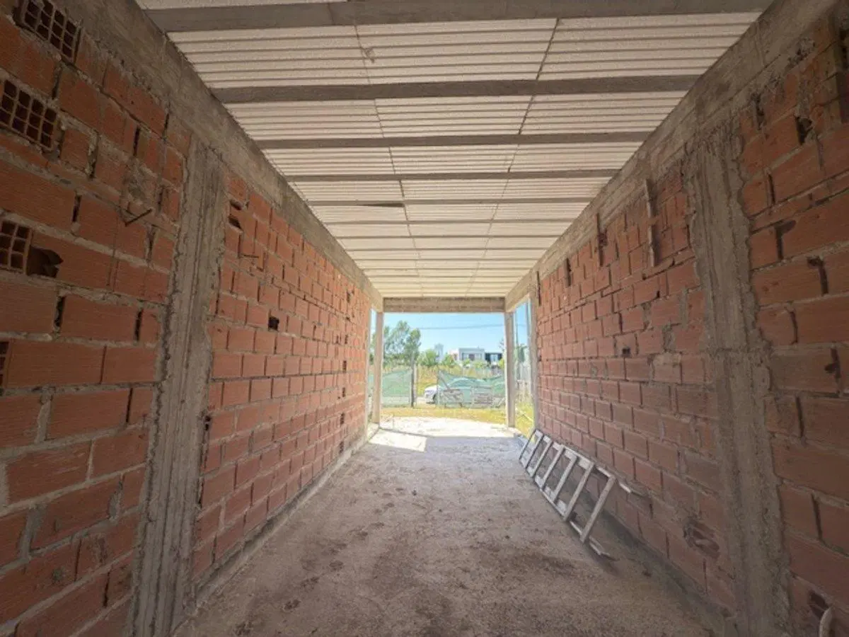 LOTE EN VENTA EN EL QUIMILAR CON CONSTRUCCION 3