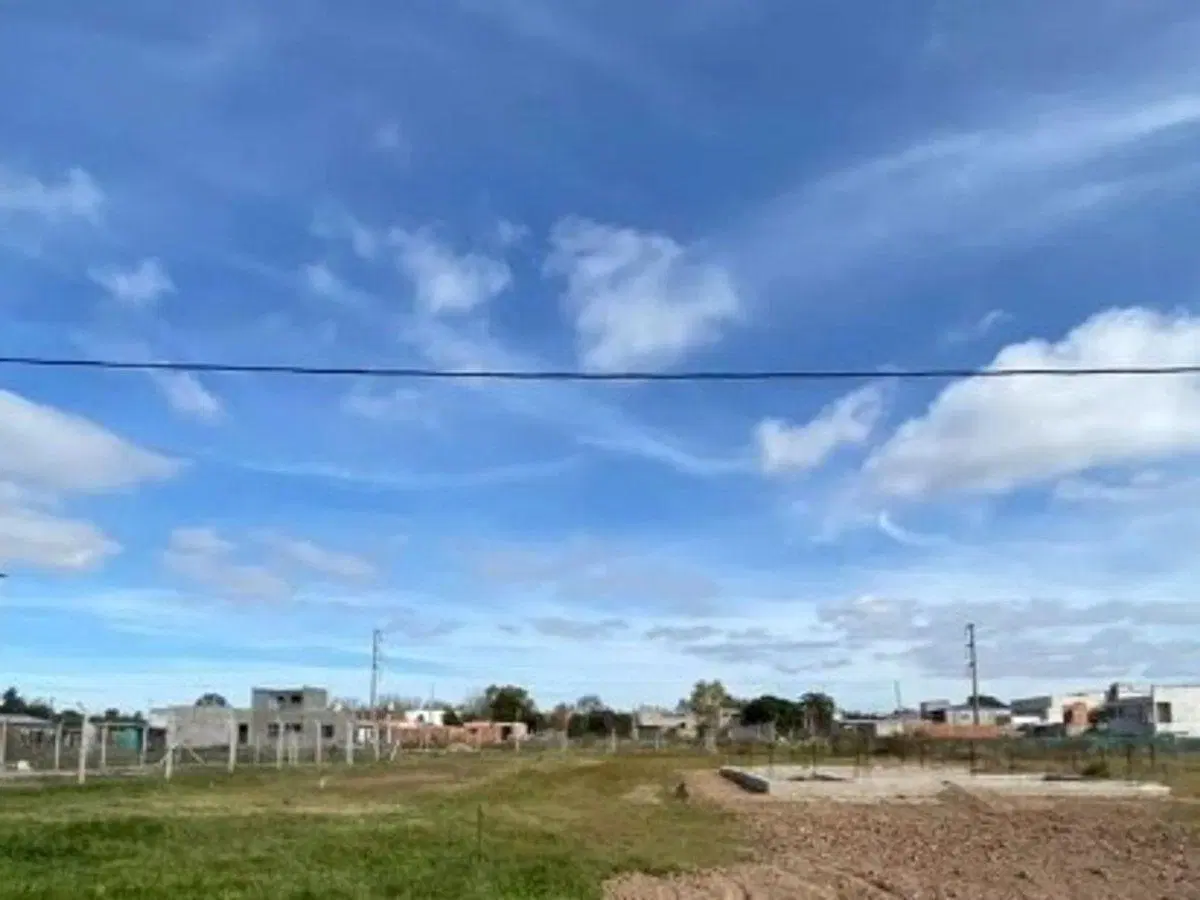 Lote de terreno con servicios en VENTA San Carlos 5