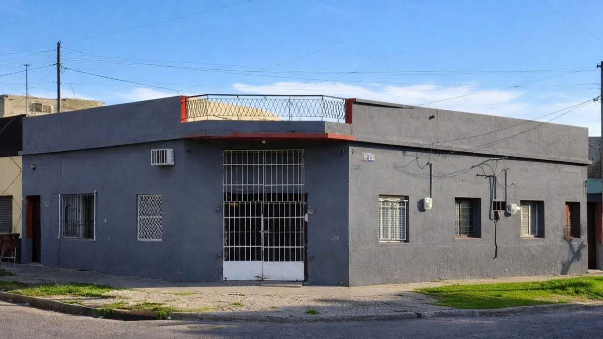 ESQUINA COMERCIAL "EN VENTA" - Villa Domínico 3
