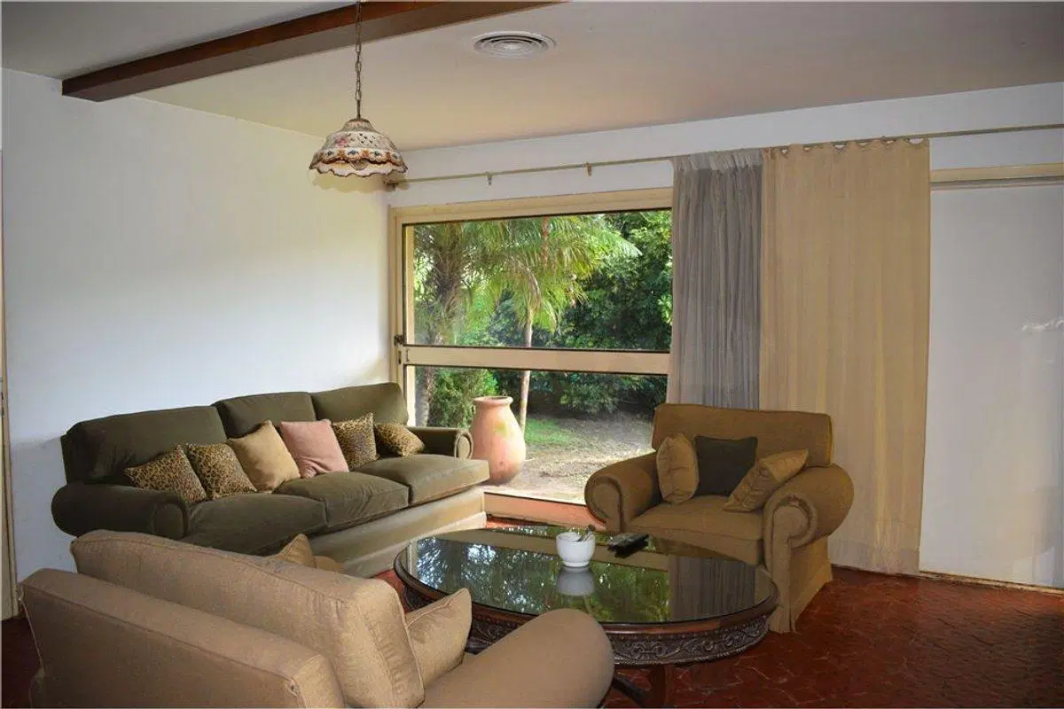 Casa en Venta 3 dormitorios Villa Elisa 4