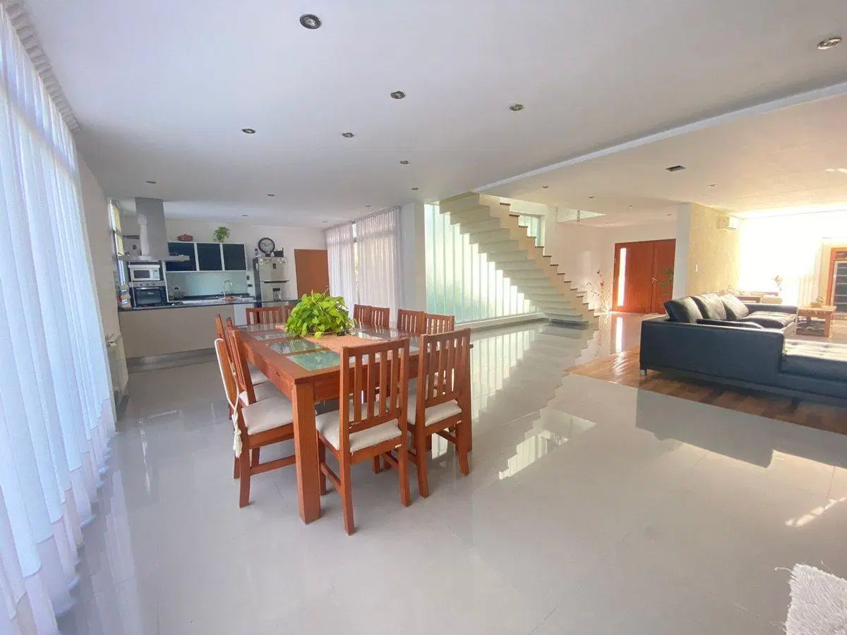 CASA EN VENTA EN DON CARLOS GONNET 5