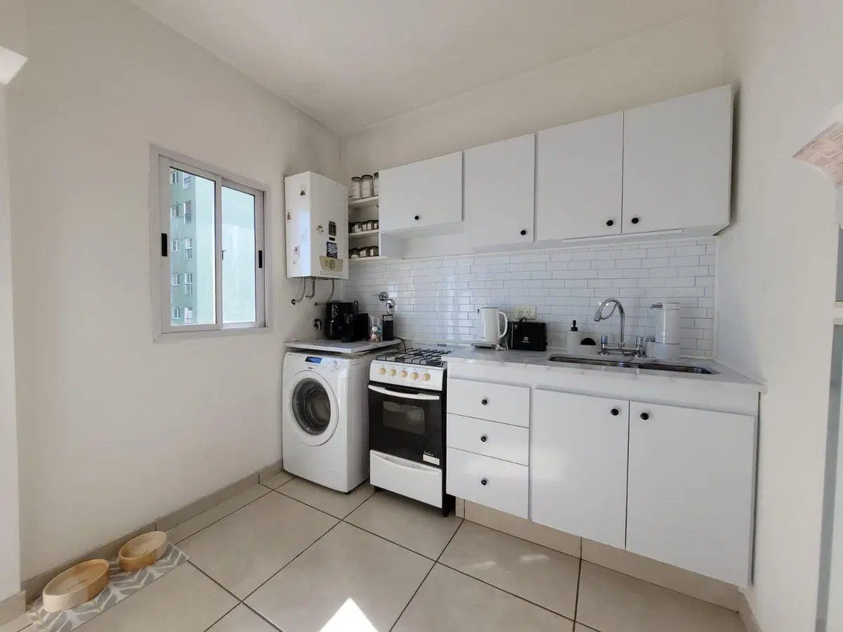 DEPARTAMENTO EN VENTA AVELLANEDA 4
