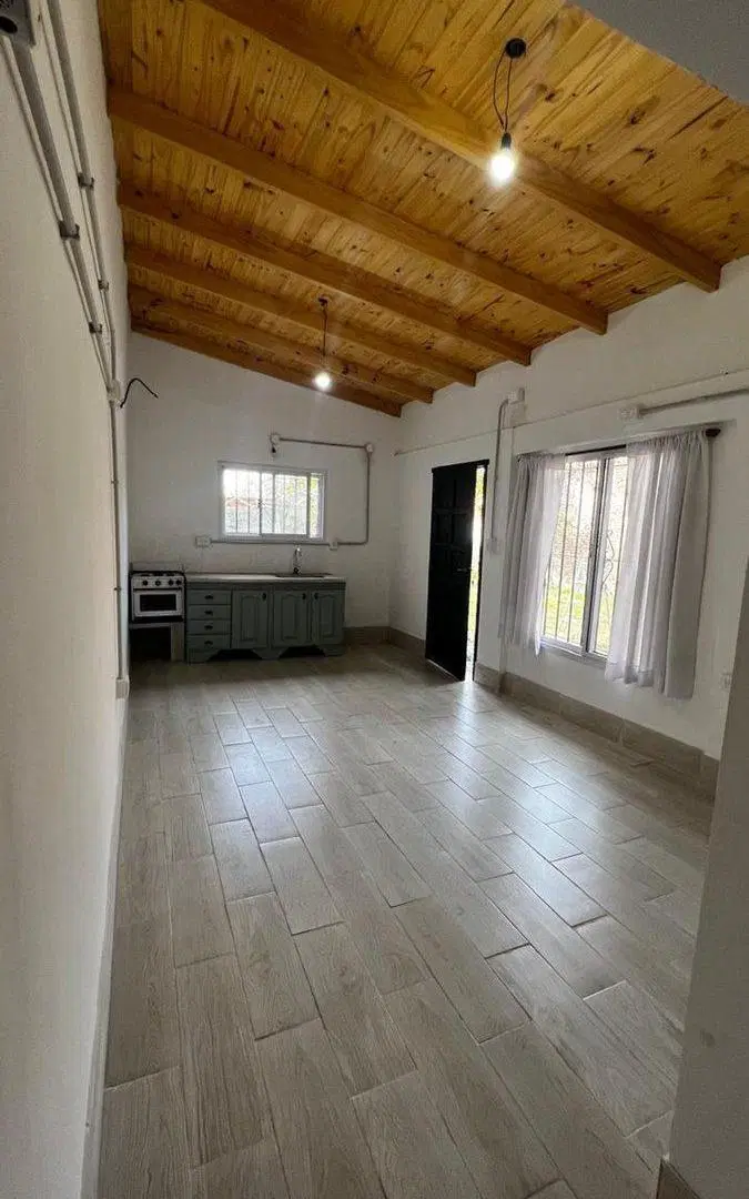 MONOAMBIENTE EN VENTA BERAZATEGUI 4