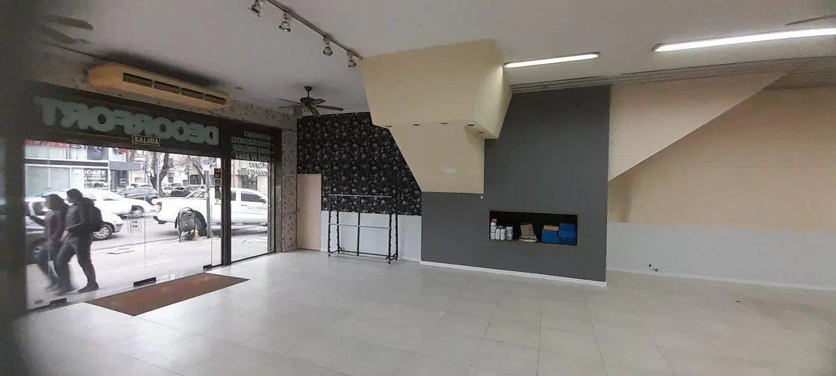 Local en Venta en La Plata 2