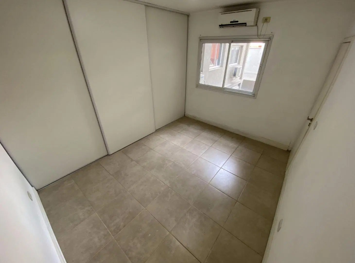 Alquiler Depto 2 Ambientes con cochera Avellaneda 2