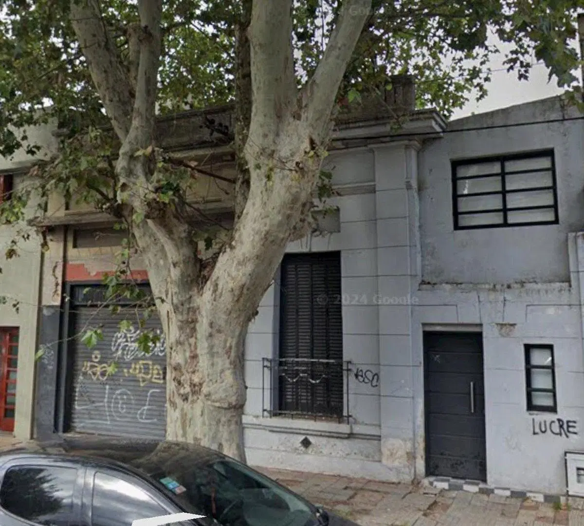 Venta casa 1 dormitorio y local La Plata 3