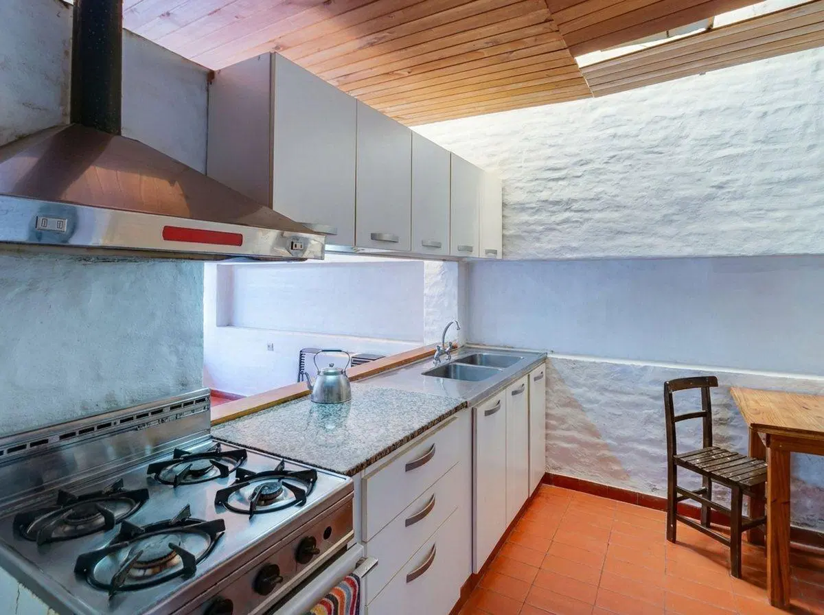 VENTA DE CASA DE 3 DORMITORIOS Y 600 MTS DE JARDIN 2