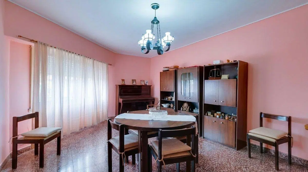 VENTA DE CASA 3 DORMITORIOS Y GALPON EN LOS HORNOS 5
