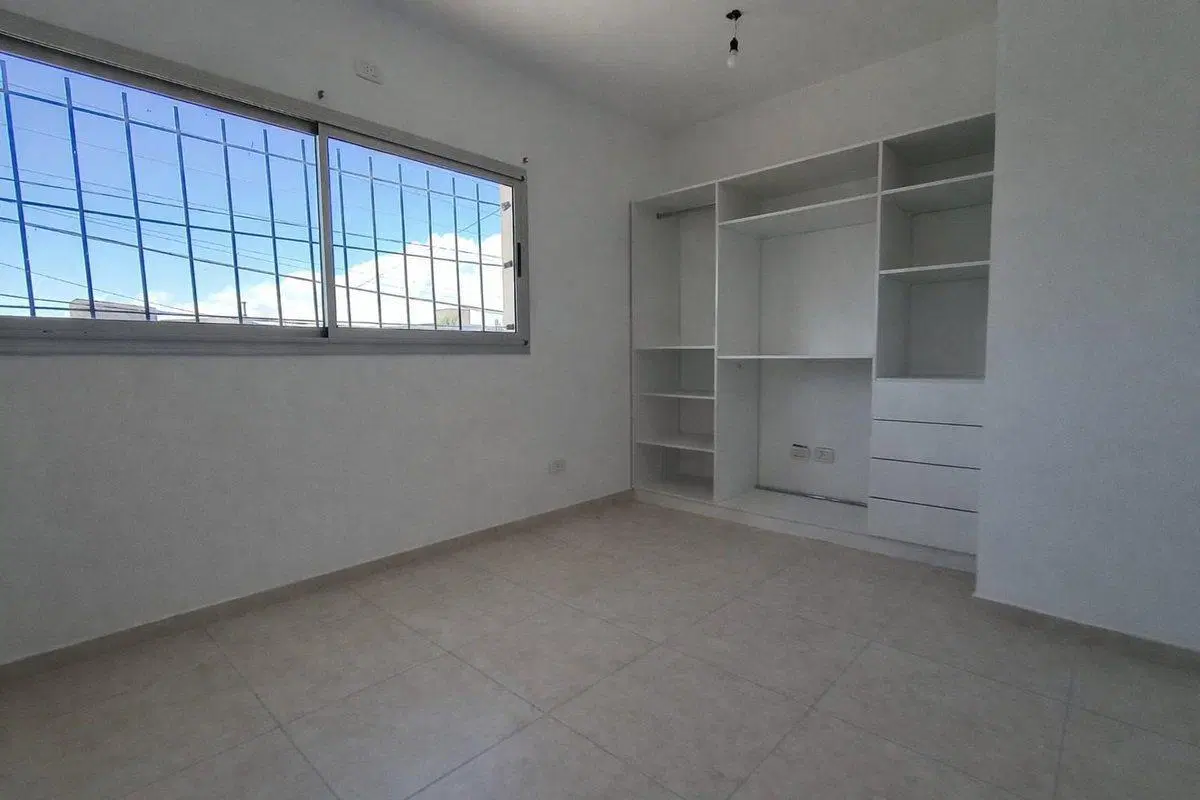 DUPLEX - PH EN VENTA EN BERAZATEGUI 4