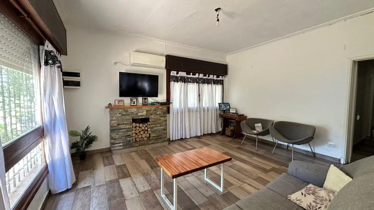 Casa en venta en La Plata 4