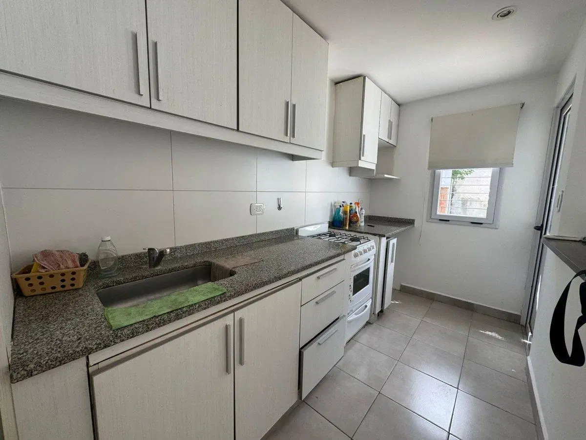 DUPLEX EN ALQUILER CITY BELL 3