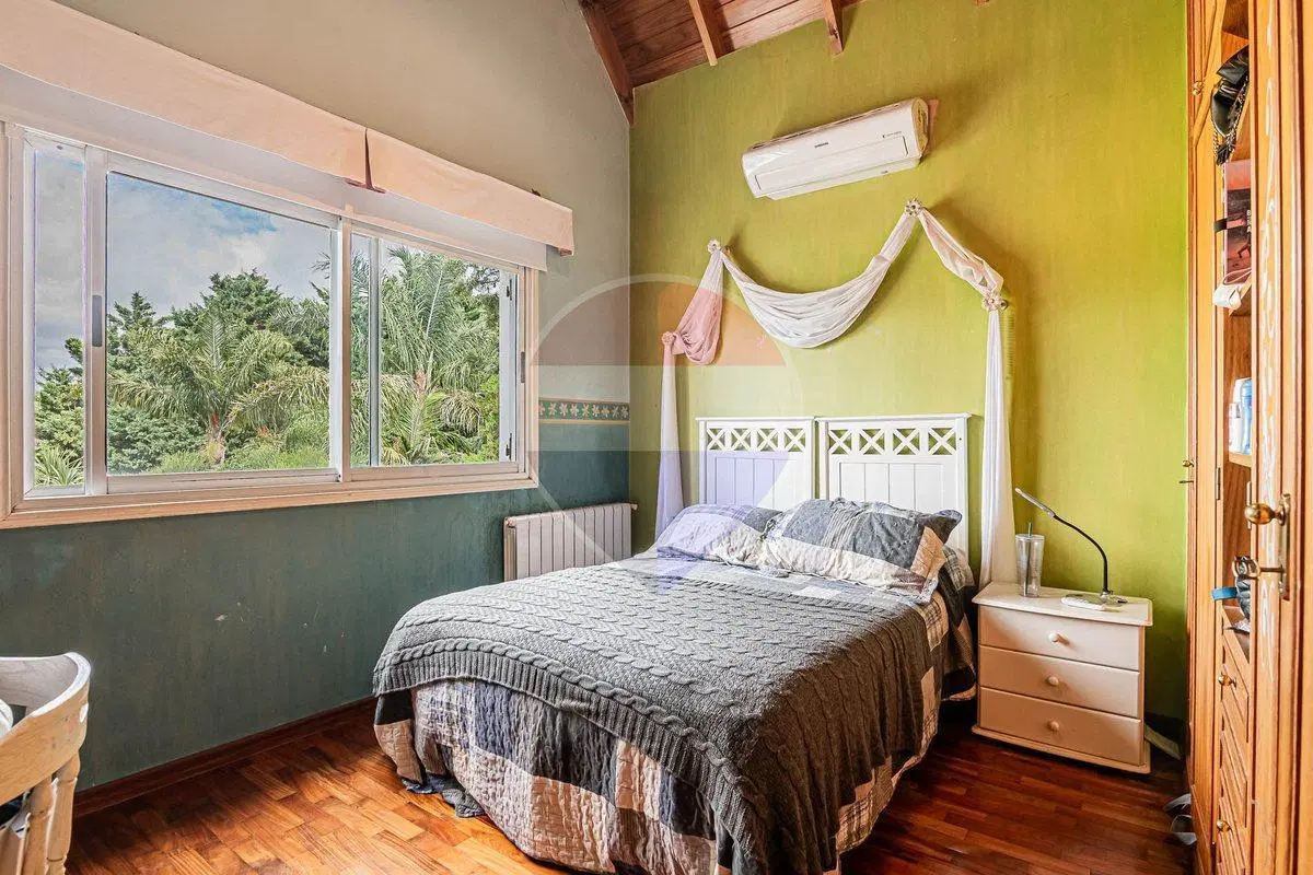 CASA EN VENTA EN ABRIL CLUB DE CAMPO 5