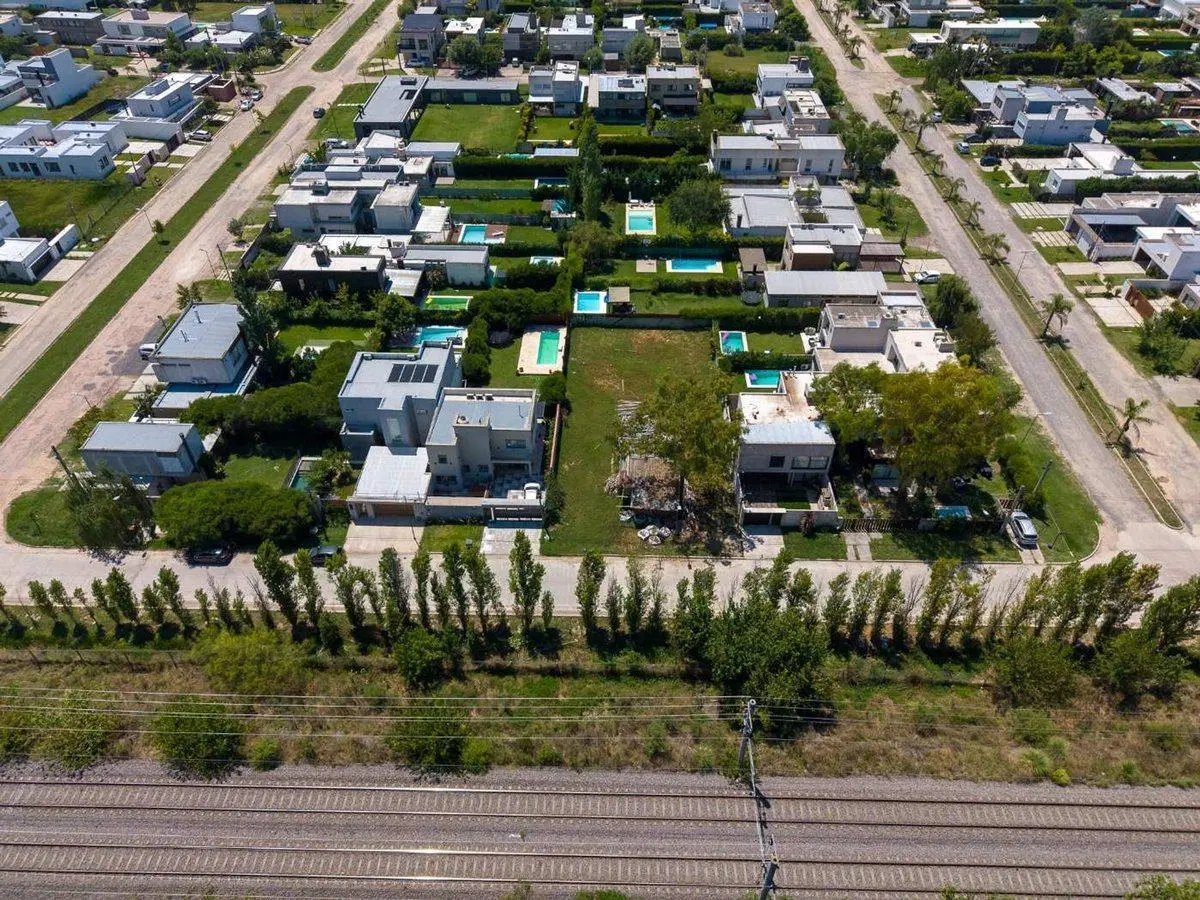 LOTE EN VENTA EN EL QUIMILAR CITY BELL 6