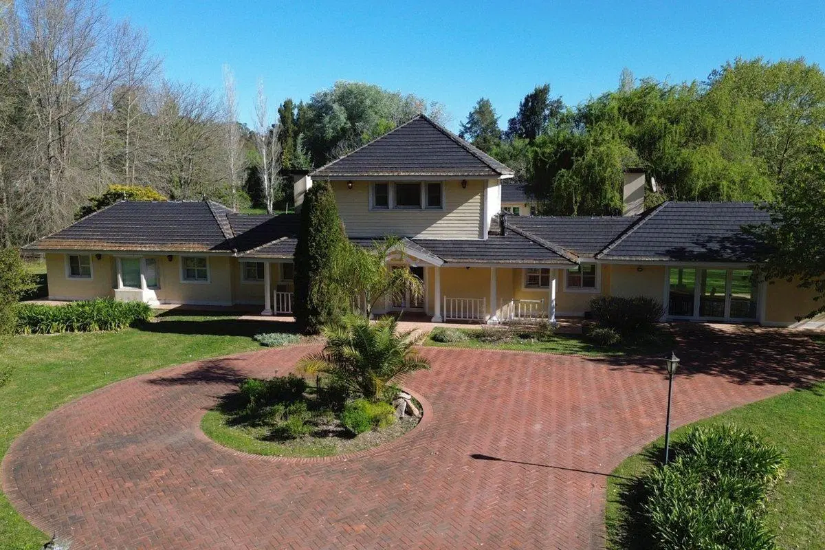 CASA EN VENTA EN CAMPOS DE ROCA, ZONA CHACRA 2