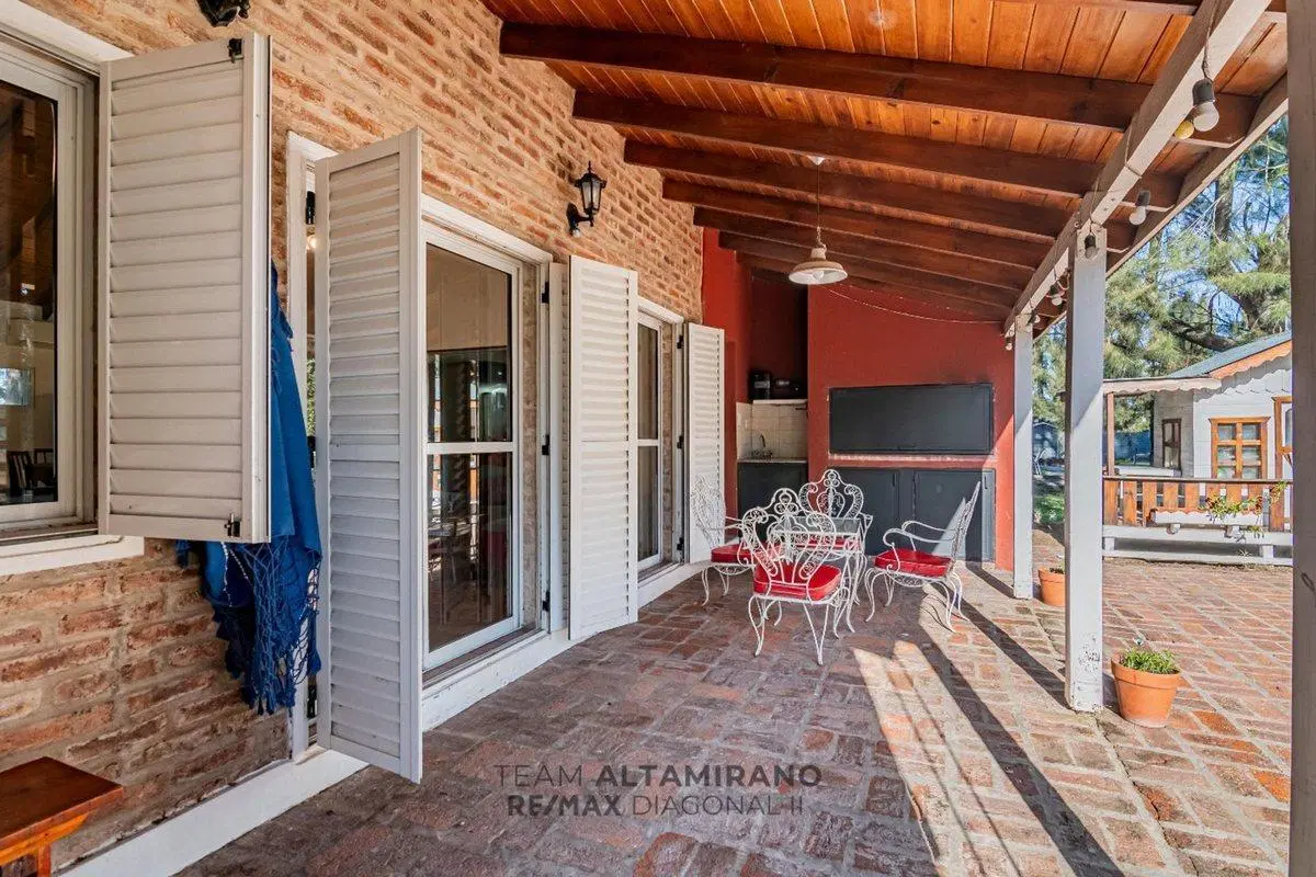 CASA EN VENTA EN BARRIO EL RODEO, BRANDSEN 4