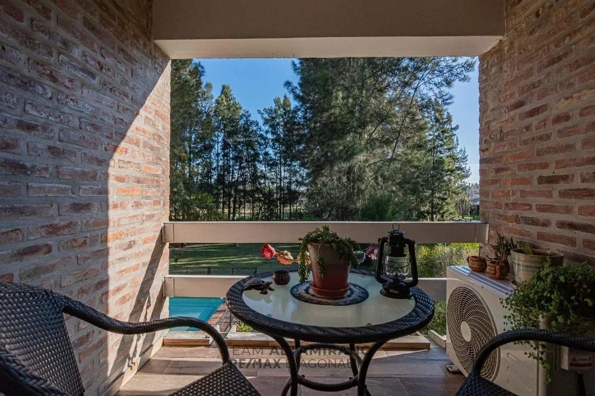 CASA EN VENTA EN BARRIO EL RODEO, BRANDSEN 8