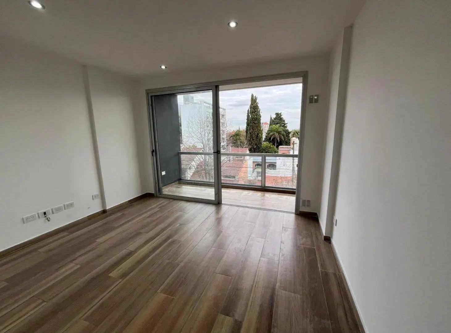 MONOAMBIENTE EN VENTA EN LA PLATA 4