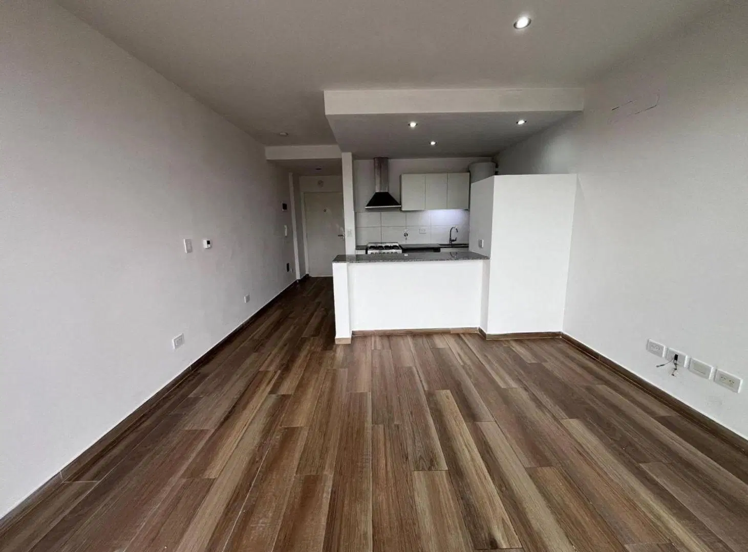 MONOAMBIENTE EN VENTA EN LA PLATA 2