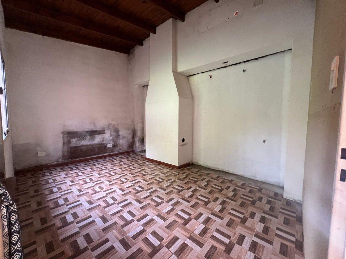 Foto de CASA EN VENTA LA PLATA CITY BELL A REFACCIONAR, imagen 1