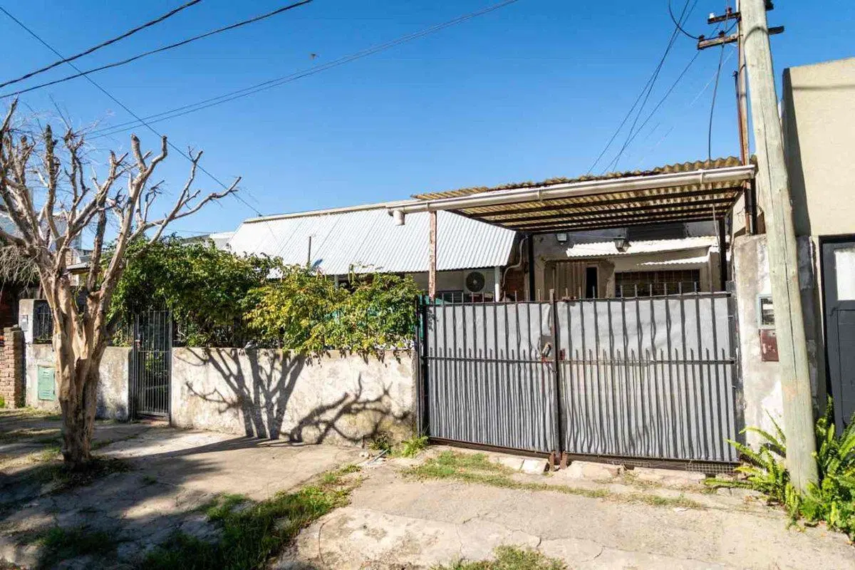 CASA EN VENTA LA PLATA 3