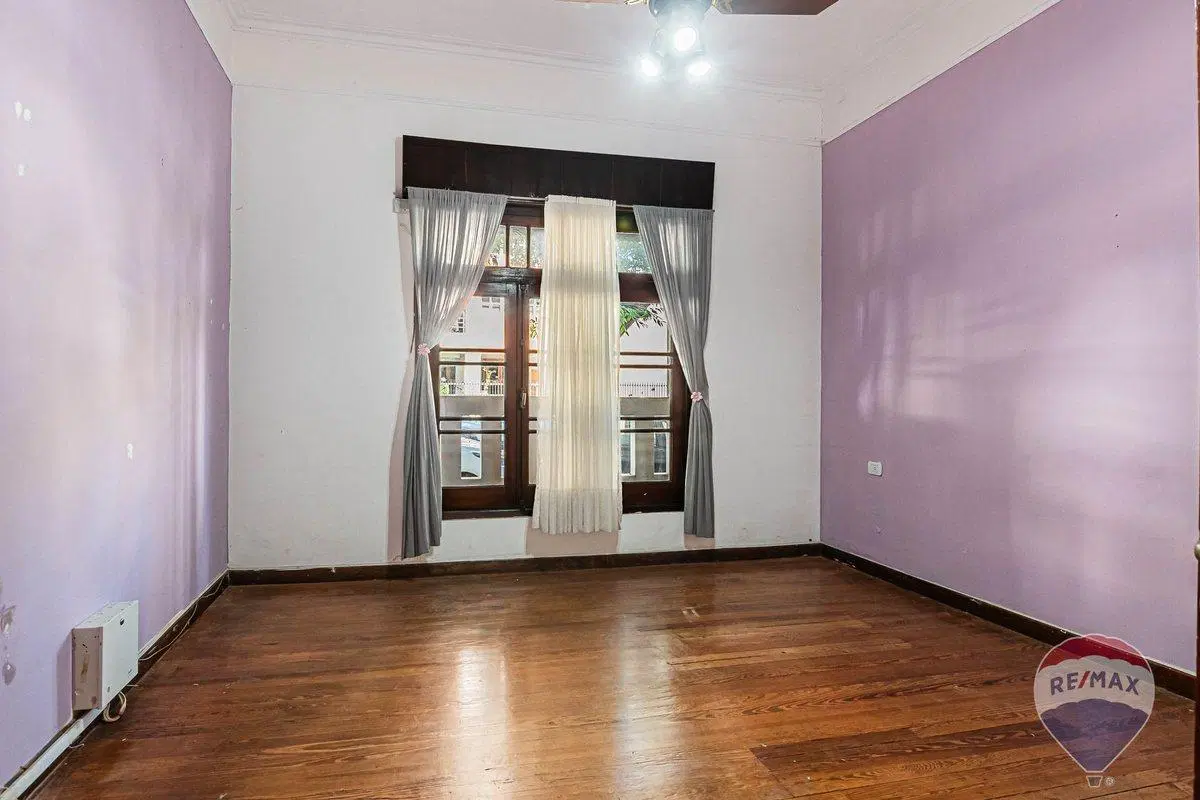 CASA EN PH EN VENTA LA PLATA - 4 DORMITORIOS 2