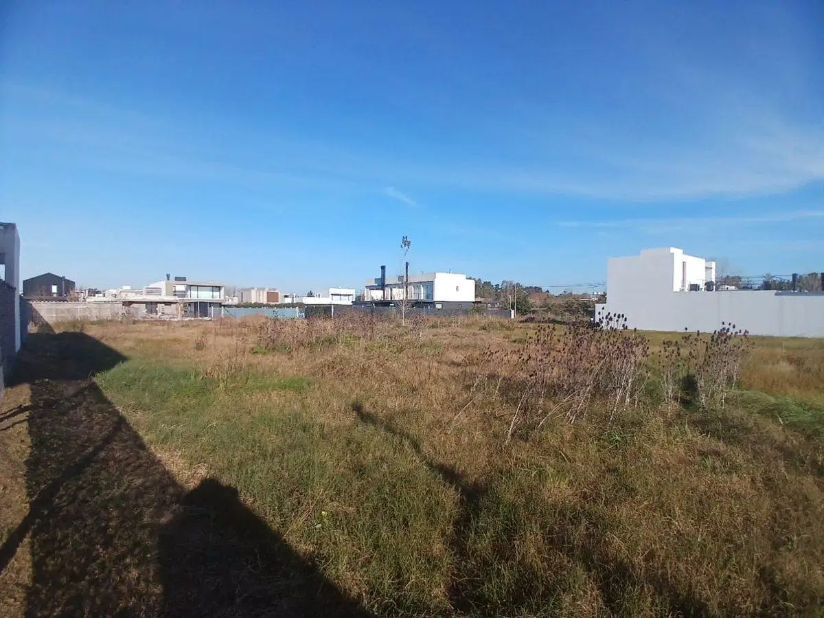 Lote terreno en venta El Quimilar City bell 4