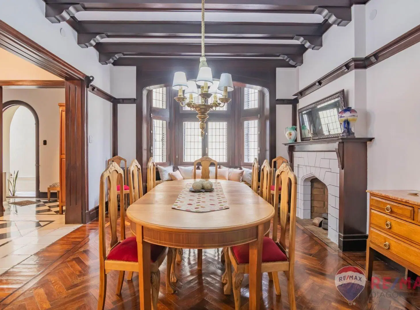 CASA DE ESTILO RECICLADA A NUEVO EN VENTA LA PLATA 3